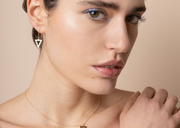 Маг. фарм. Ангелики Константиниду: Изящество без компромиси: Farma Bijoux