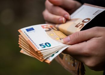 Еврото в България: Ново начало с единната европейска валута 
