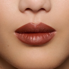 NL Beauty TOO NUDE TO BE TRUE Молив за устни 07 CHOCO BOMB 1,5 g