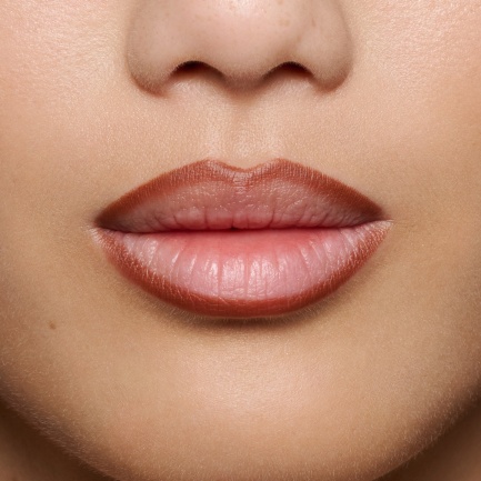 NL Beauty TOO NUDE TO BE TRUE Молив за устни 07 CHOCO BOMB 1,5 g