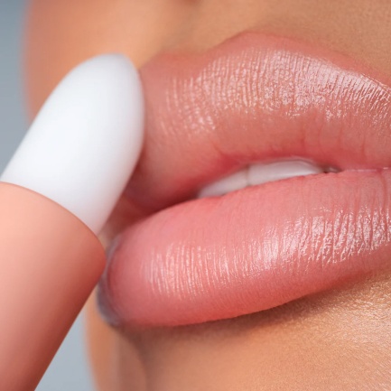 NL Beauty HYDRO LIPS Балсам За Устни CHOCOLATE 3 g