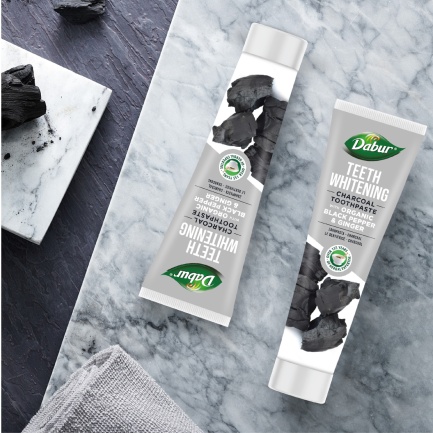 Dabur Teeth Whitening Избелваща натурална паста за зъби 100 ml